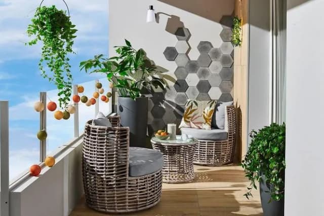 Alternatywne materiały i pomysły na aranżację płytek na balkon Alternatywne materiały i pomysły na aranżację płytek na balkon