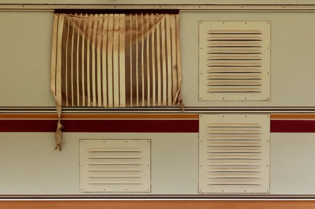 Zastosowanie, styl i praktyczne porady dotyczące retro kratek wentylacyjnych Zastosowanie, styl i praktyczne porady dotyczące retro kratek wentylacyjnych