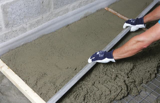 Jaki cement na wylewki: kluczowe informacje dla trwałych i solidnych podłóg Jaki cement na wylewki: kluczowe informacje dla trwałych i solidnych podłóg