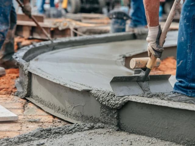Jaki piasek do cementu wybrać, aby zapewnić trwałość konstrukcji? Jaki piasek do cementu wybrać, aby zapewnić trwałość konstrukcji?